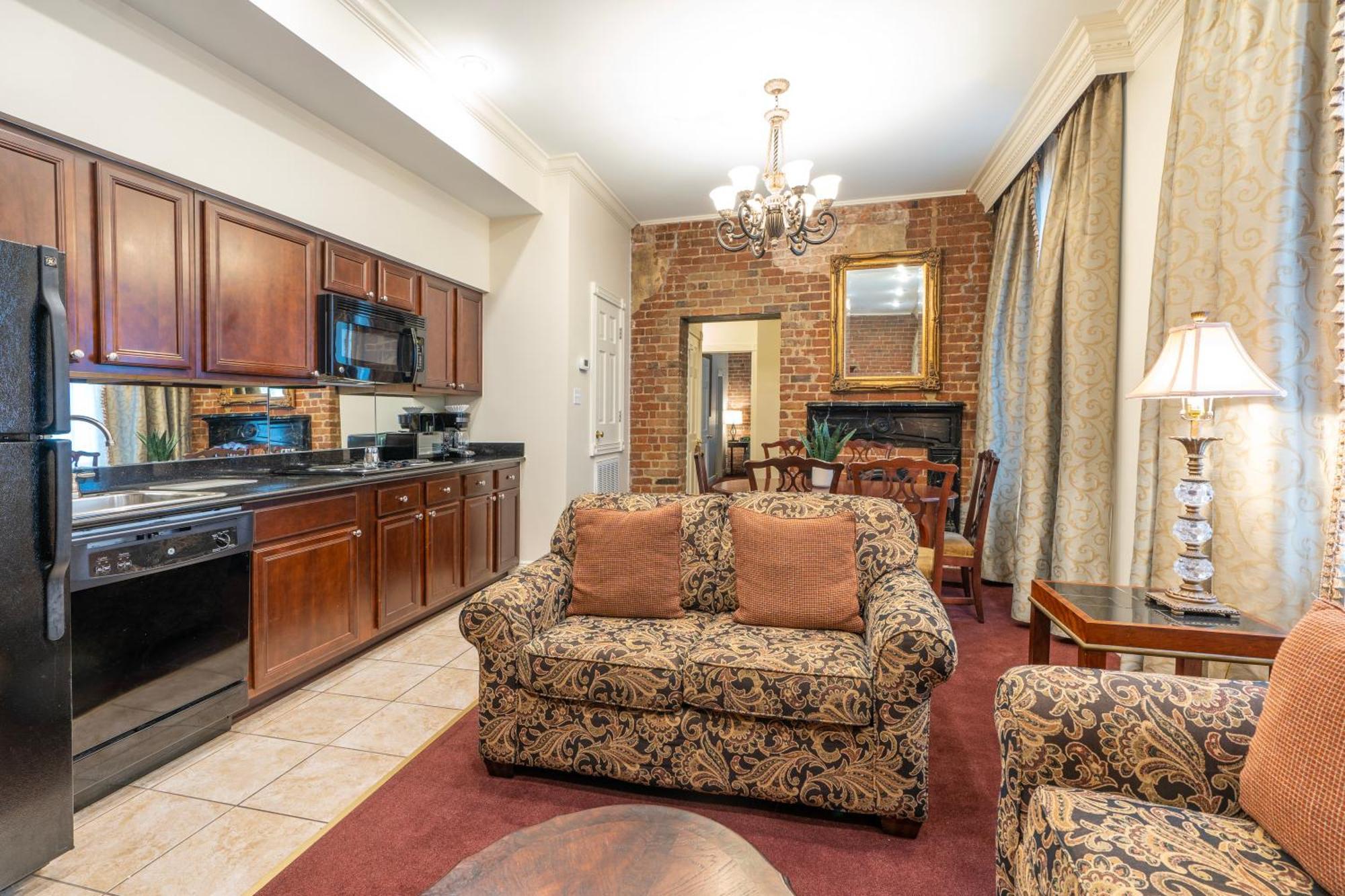 Quarter House Suites นิวออร์ลีนส์ ภายนอก รูปภาพ