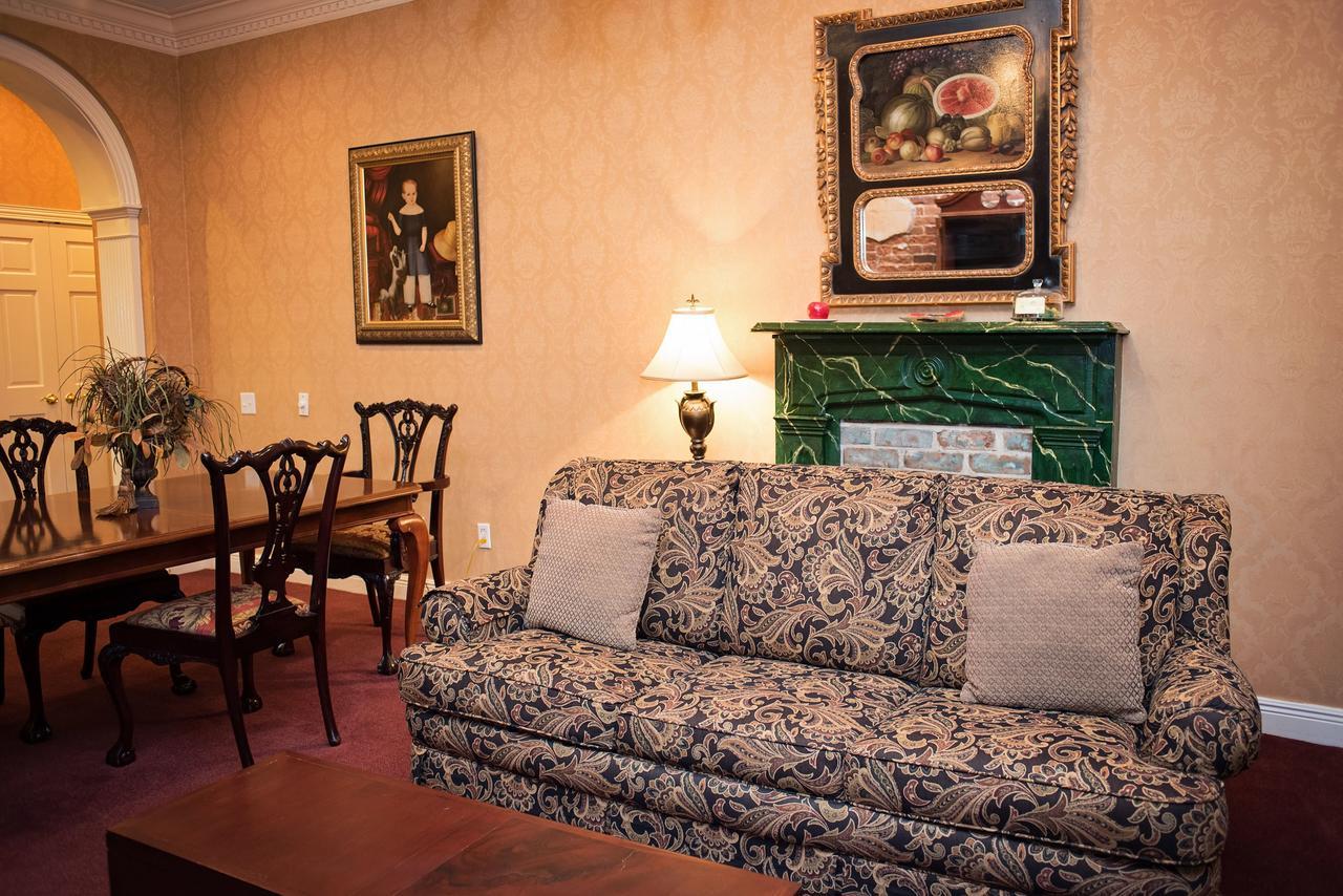 Quarter House Suites นิวออร์ลีนส์ ภายนอก รูปภาพ